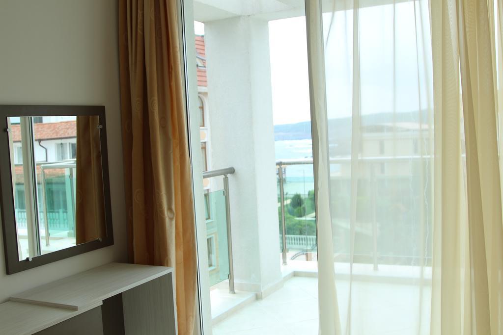 Sea Life Apartments Sinemorets Extérieur photo