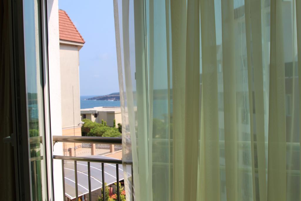 Sea Life Apartments Sinemorets Extérieur photo