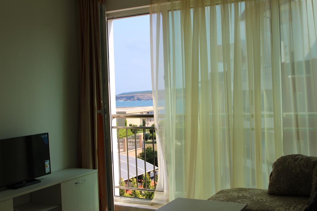 Sea Life Apartments Sinemorets Extérieur photo