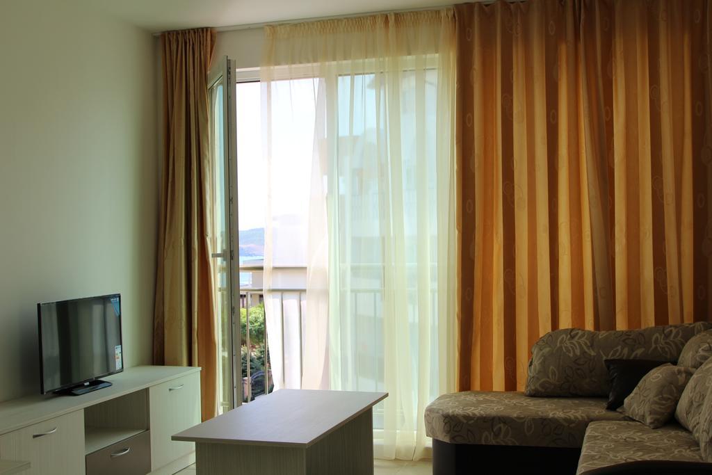 Sea Life Apartments Sinemorets Extérieur photo