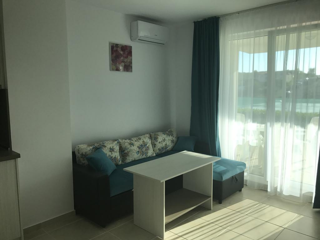 Sea Life Apartments Sinemorets Extérieur photo