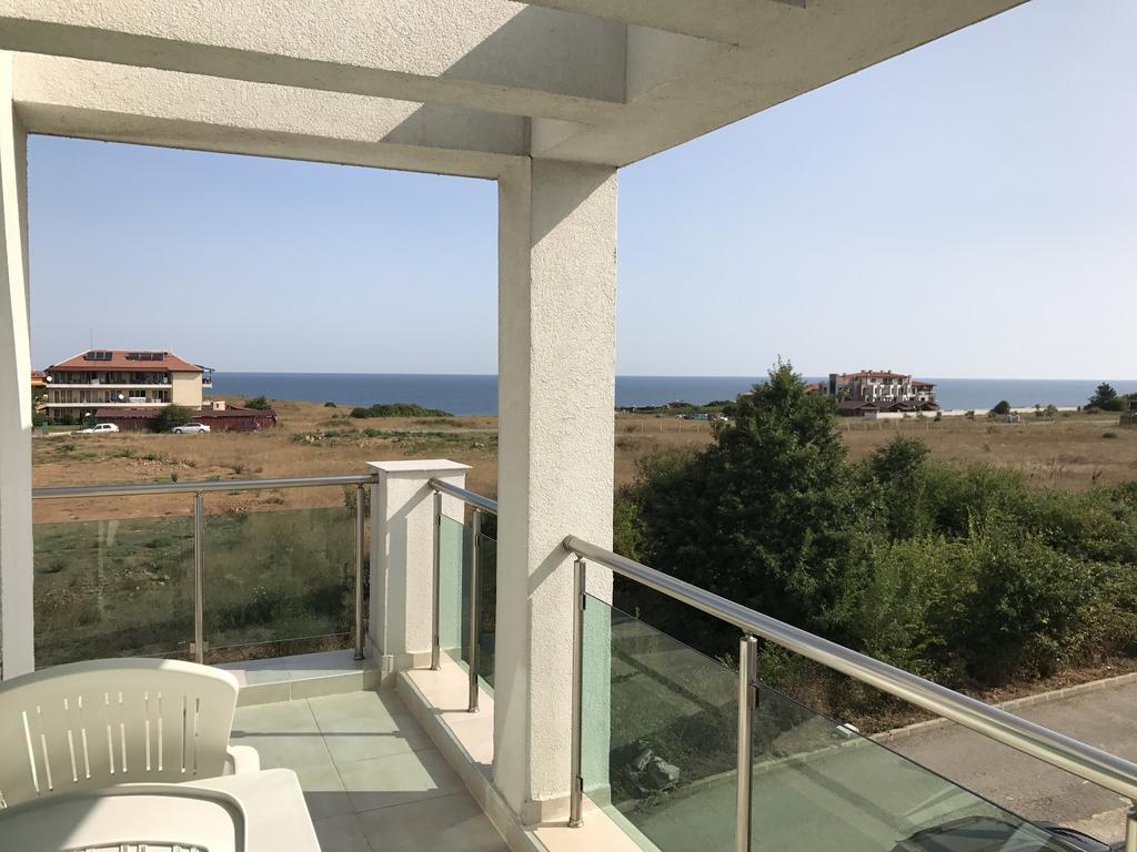Sea Life Apartments Sinemorets Extérieur photo