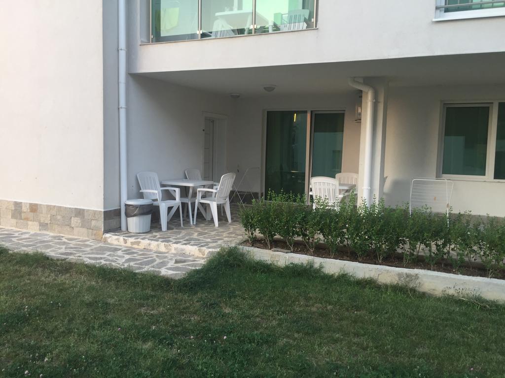 Sea Life Apartments Sinemorets Extérieur photo