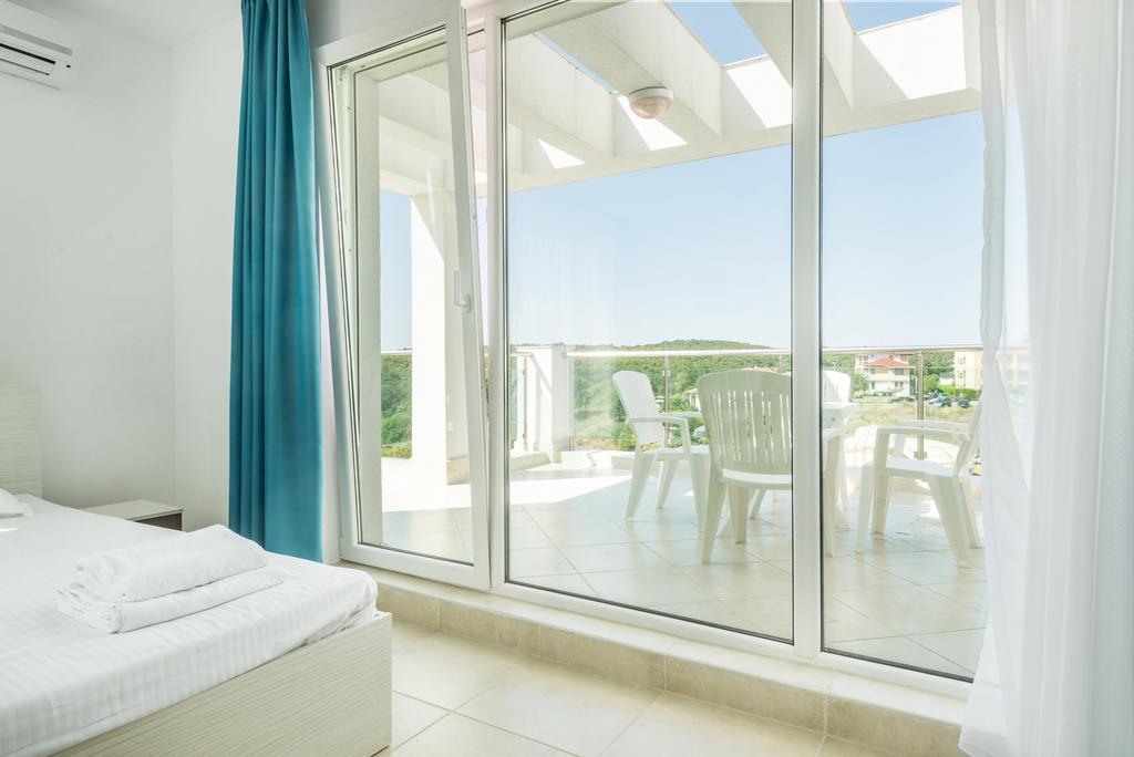 Sea Life Apartments Sinemorets Extérieur photo