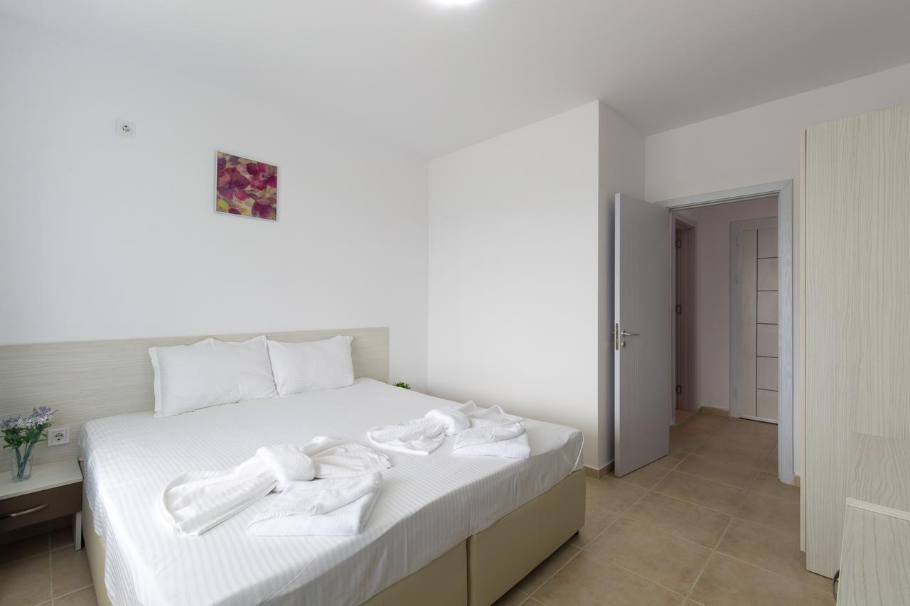 Sea Life Apartments Sinemorets Extérieur photo