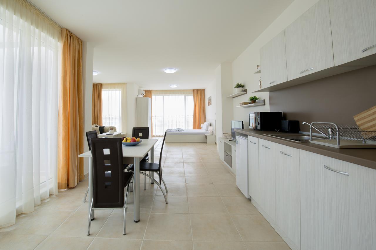 Sea Life Apartments Sinemorets Extérieur photo