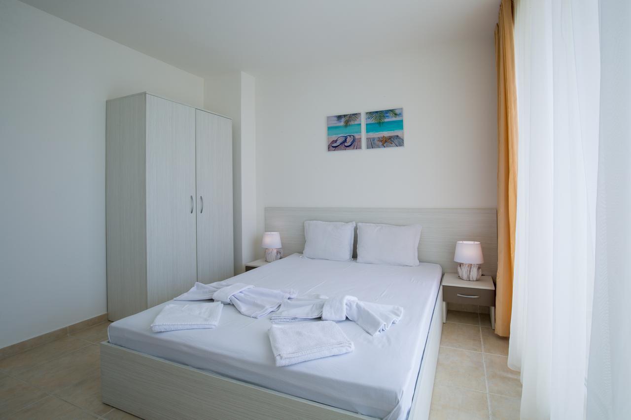 Sea Life Apartments Sinemorets Extérieur photo